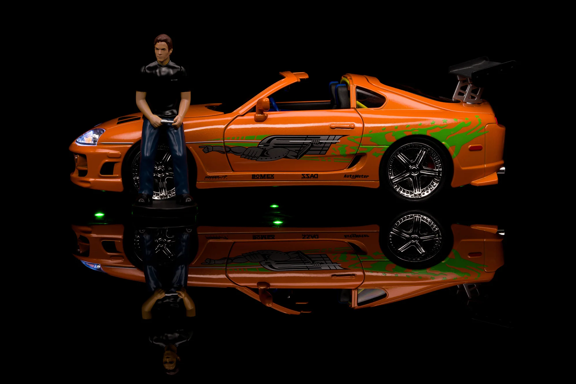 Fast & Furious Brian's Toyota Supra, 1:18 Scale Vehicle w/ Lights & 3.75" Figure - Image 2