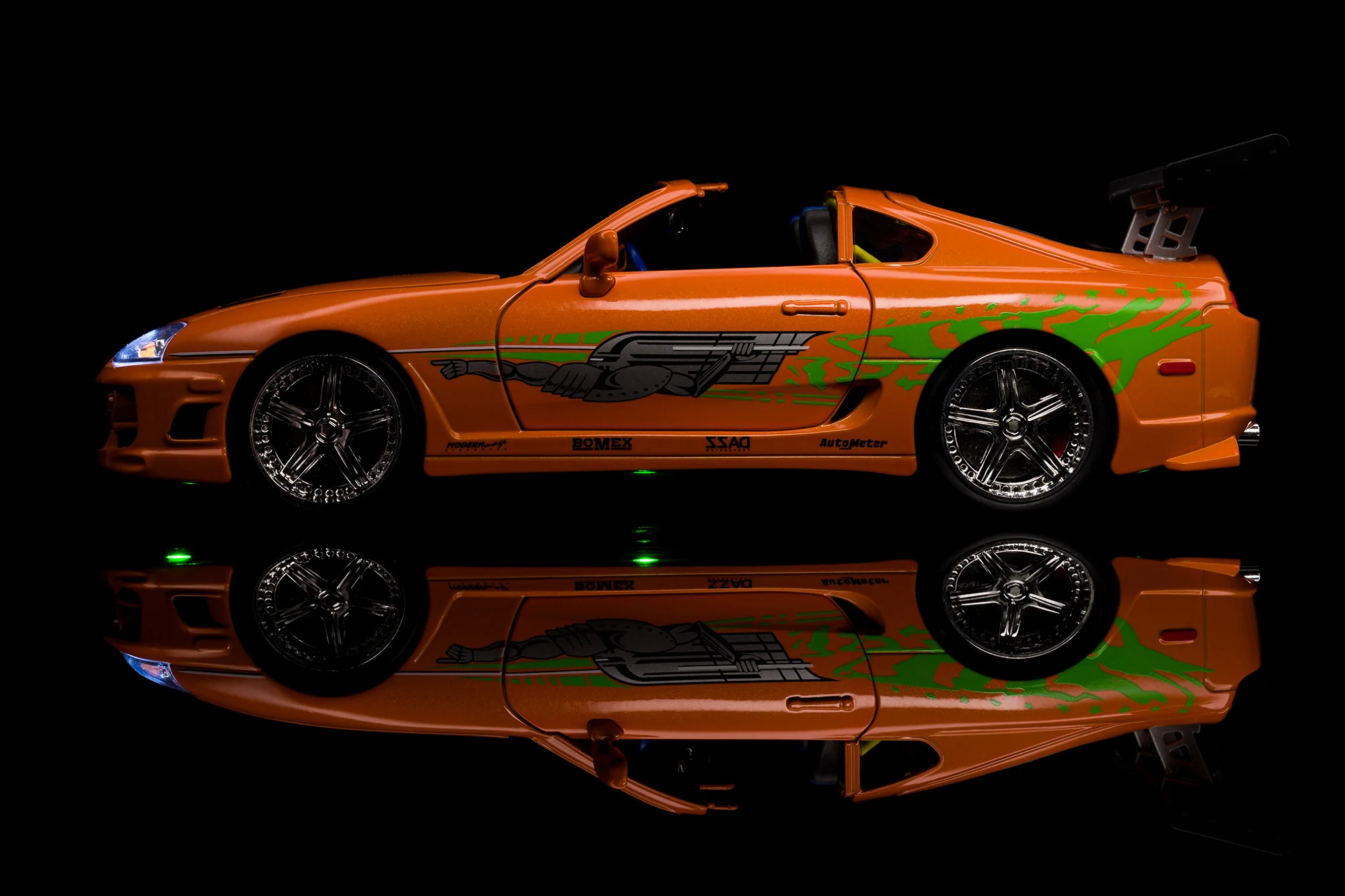 Fast & Furious Brian's Toyota Supra, 1:18 Scale Vehicle w/ Lights & 3.75" Figure - Image 3