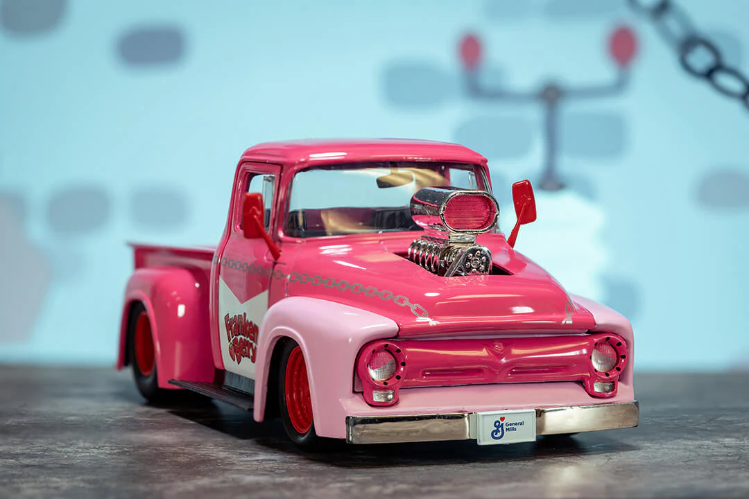 General Mills, Franken Berry & 1956 Ford F-100, 1:24 Scale Vehicle & 2.75" Figure - Image 14