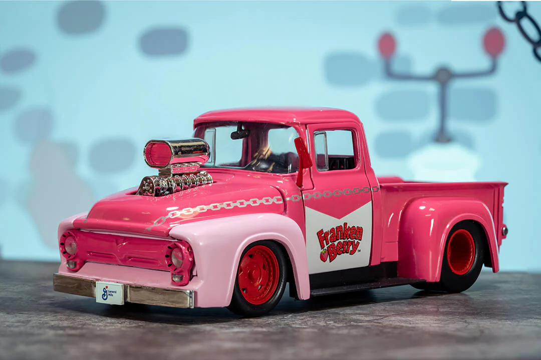 General Mills, Franken Berry & 1956 Ford F-100, 1:24 Scale Vehicle & 2.75" Figure - Image 15