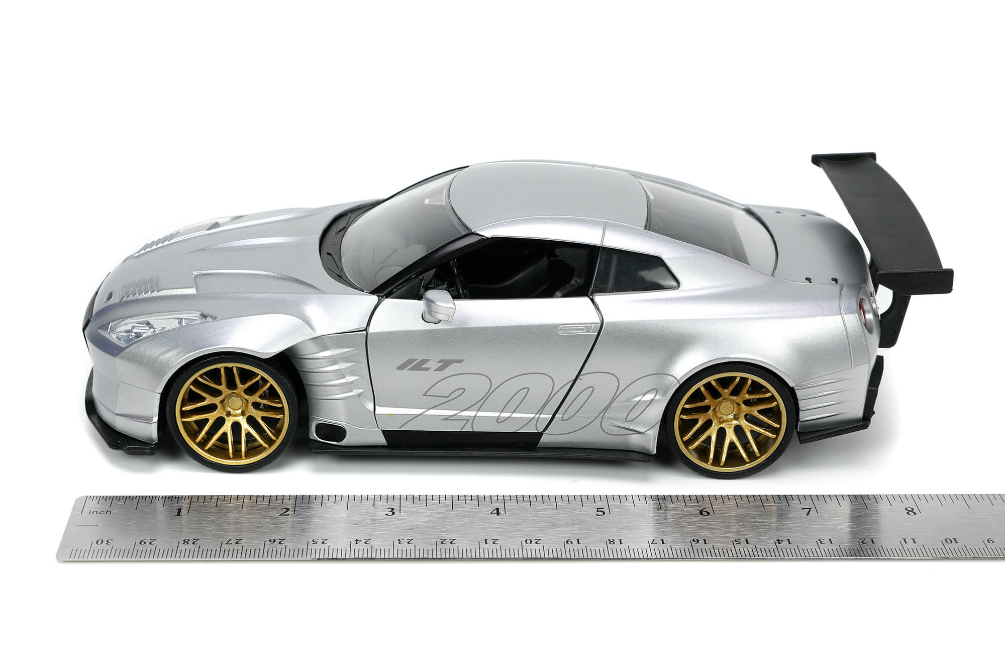 I Love The...2000's 2009 Nissan GT-R (R35) Ben Sopra 1:24 Scale Vehicle - Image 7