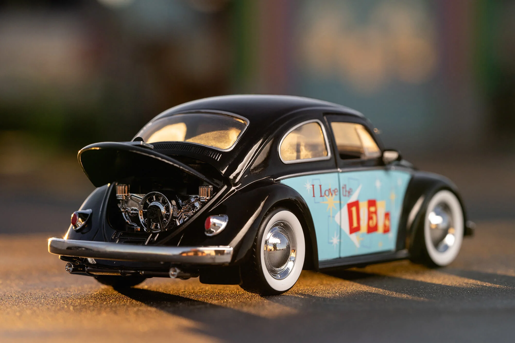 I Love The...50's 1959 Volkswagen Beetle 1:24 Scale Vehicle - Image 8