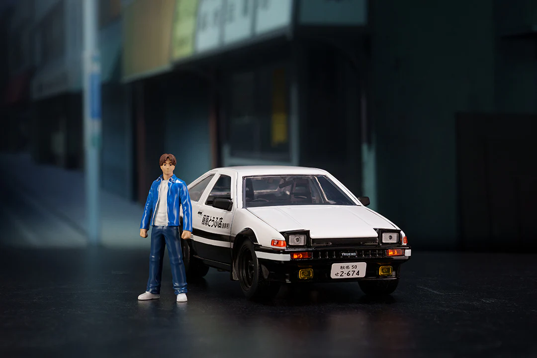 Initial D Toyota Trueno AE-86 & Takumi, 1:24 Scale Vehicle and 2.75" Die-Cast Figure - Image 18
