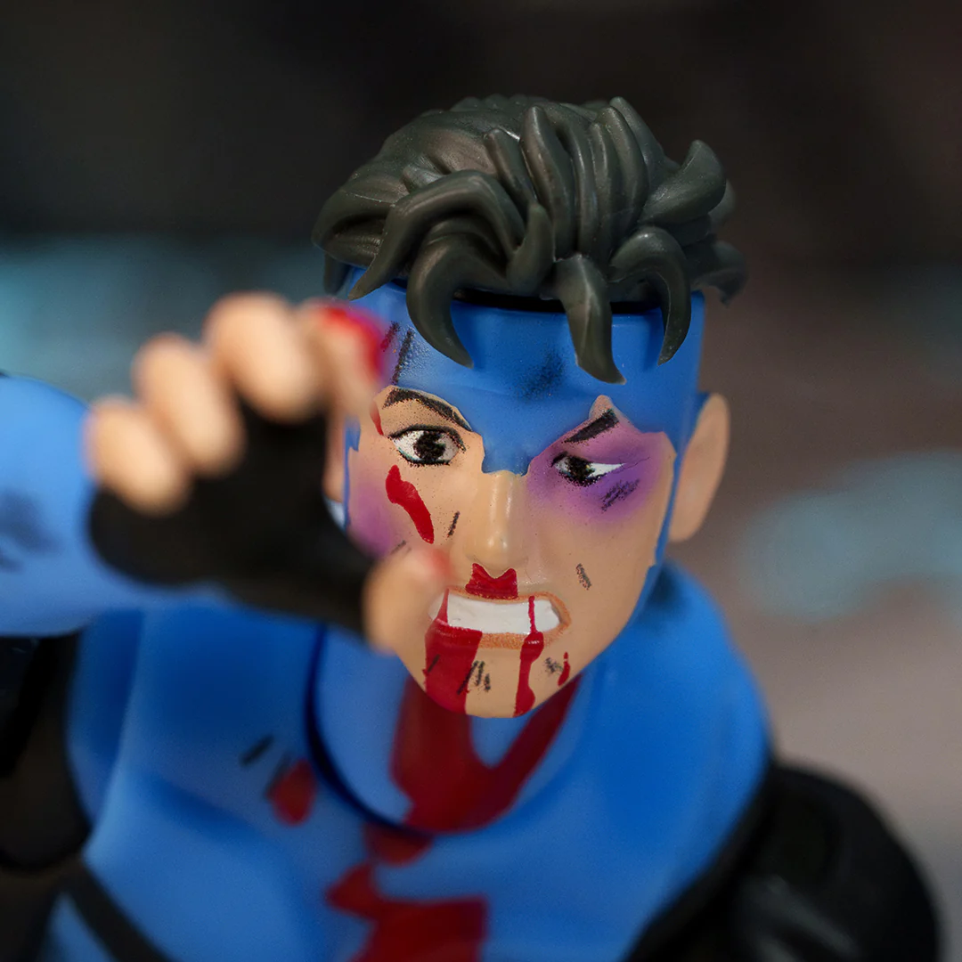 Invincible 1/12 Scale Action Figure Battle Damaged Deluxe Exclusive [ORDERS START 7/23/2026] - Image 12