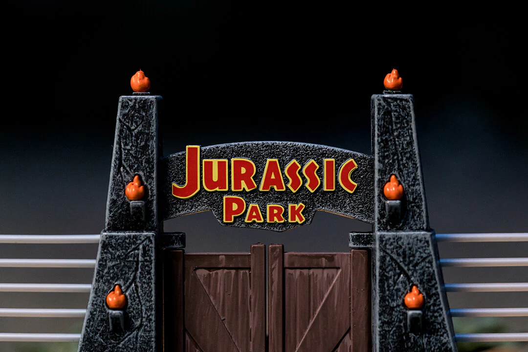 Jurassic Park Nano Scene w/ 1.65" Jeep Wrangler and Ford Explorer Vehicles - Image 11