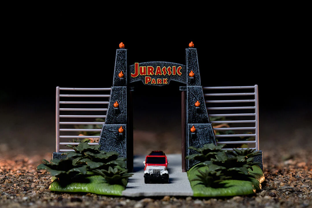 Jurassic Park Nano Scene w/ 1.65" Jeep Wrangler and Ford Explorer Vehicles - Image 12