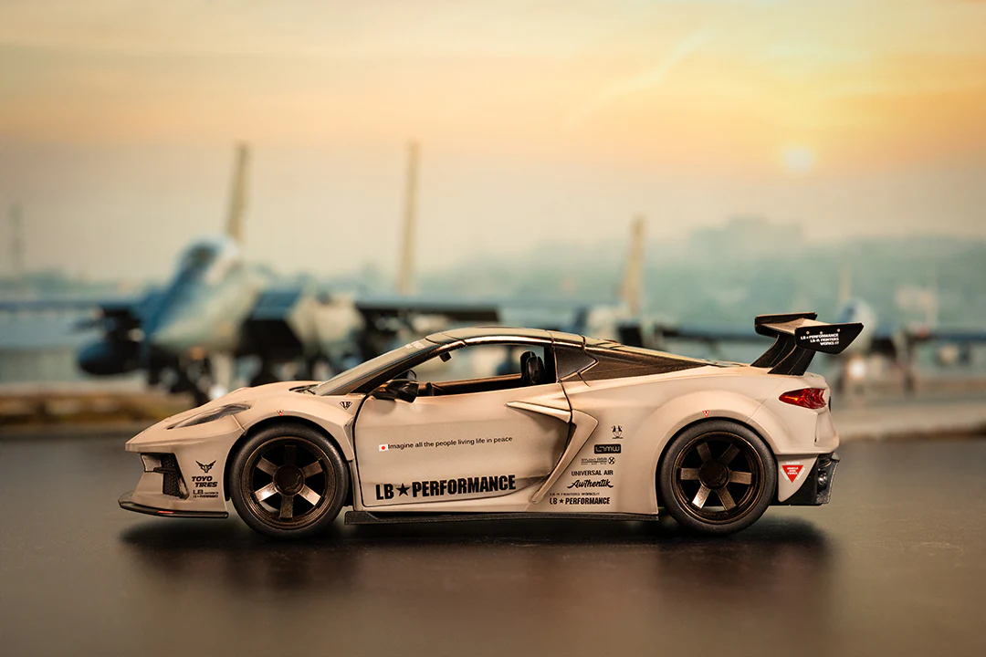 Liberty Walk Chevrolet Corvette C8, 1:24 Scale Vehicle - Image 13