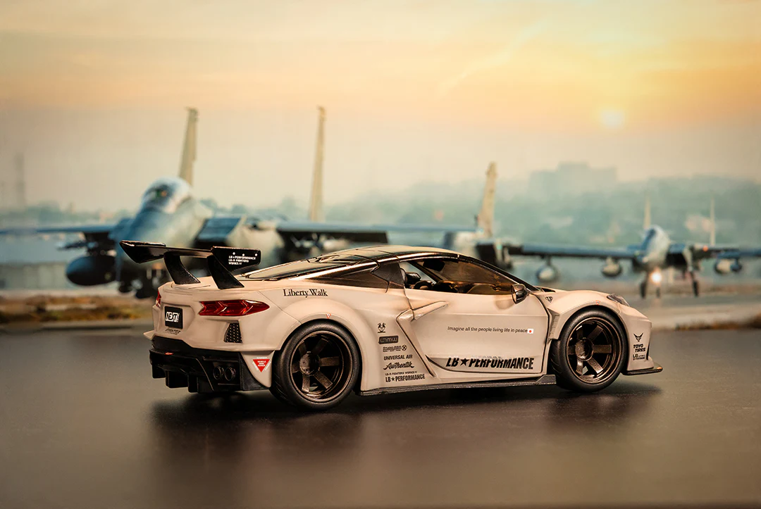 Liberty Walk Chevrolet Corvette C8, 1:24 Scale Vehicle - Image 16