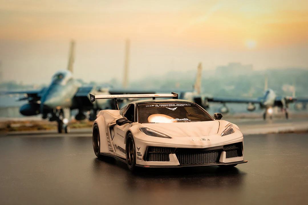 Liberty Walk Chevrolet Corvette C8, 1:24 Scale Vehicle - Image 17