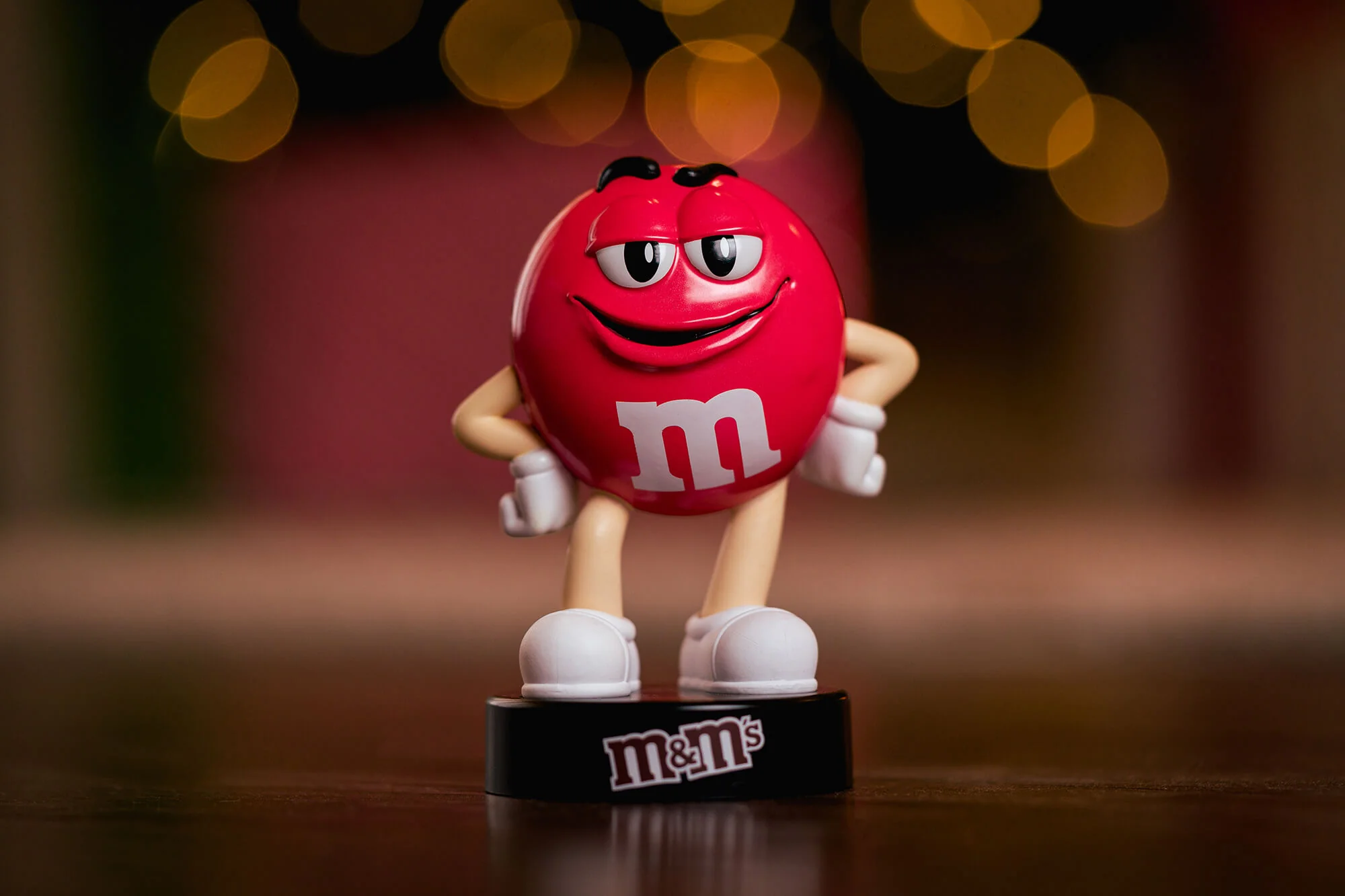M&M’S® Red & Yellow 4-Inch Metals Die-Cast Metal Figure Bundle - Image 2