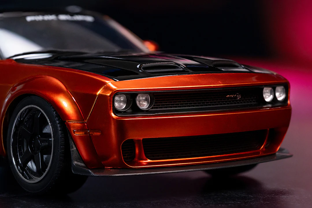 Pink Slips 2015 Dodge Challenger SRT Hellcat, 1:18 Scale Vehicle (Wave 1) - Image 16