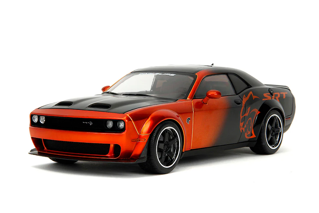 Pink Slips 2015 Dodge Challenger SRT Hellcat, 1:18 Scale Vehicle (Wave 1) - Image 5