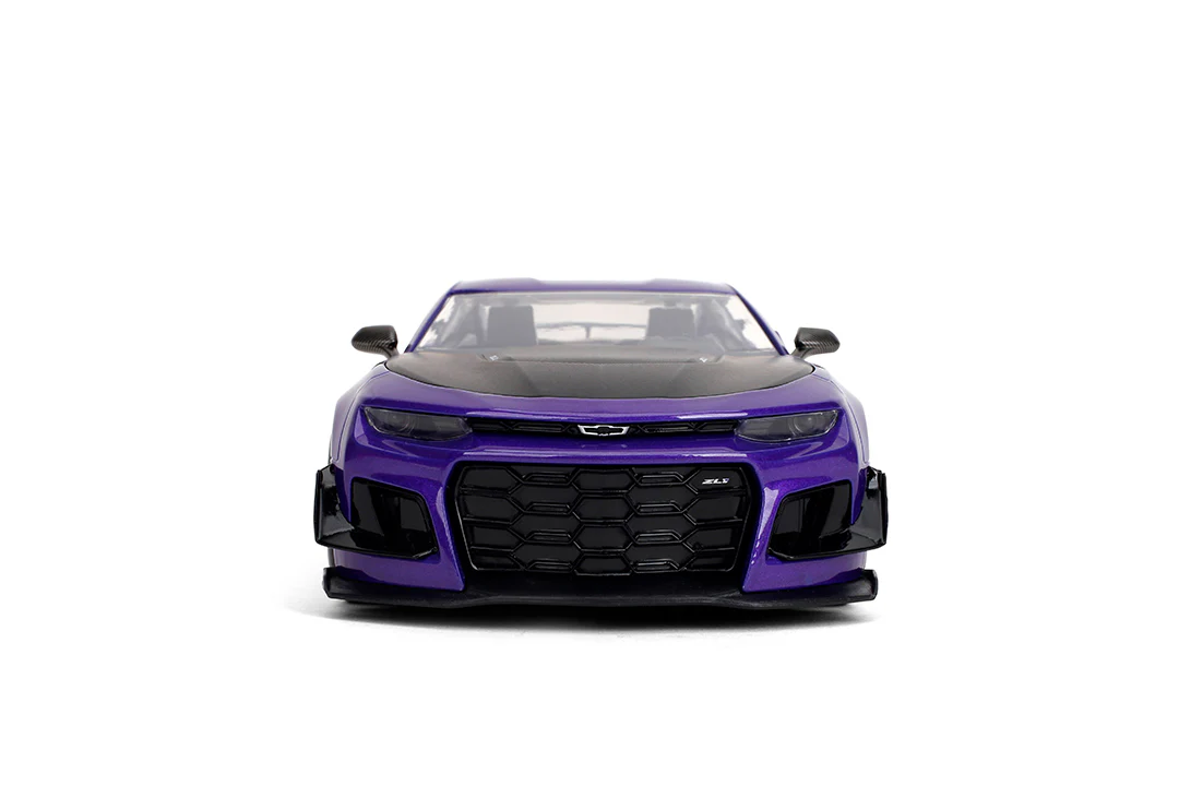 Pink Slips Autumn Spooner's Chevrolet Camaro ZL1, 1:24 Scale Vehicle (Wave 18) - Image 4