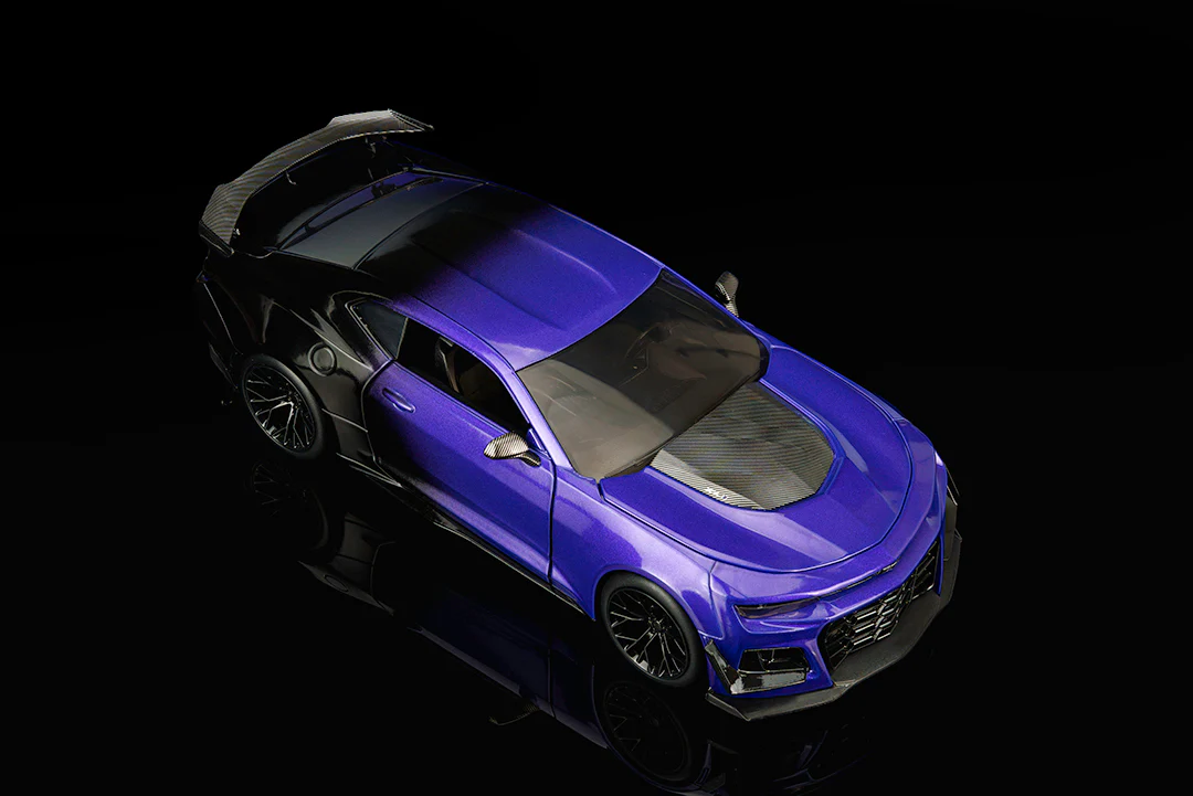 Pink Slips Autumn Spooner's Chevrolet Camaro ZL1 (Version 1), 1:24 Scale Vehicle (Wave 22) - Image 19