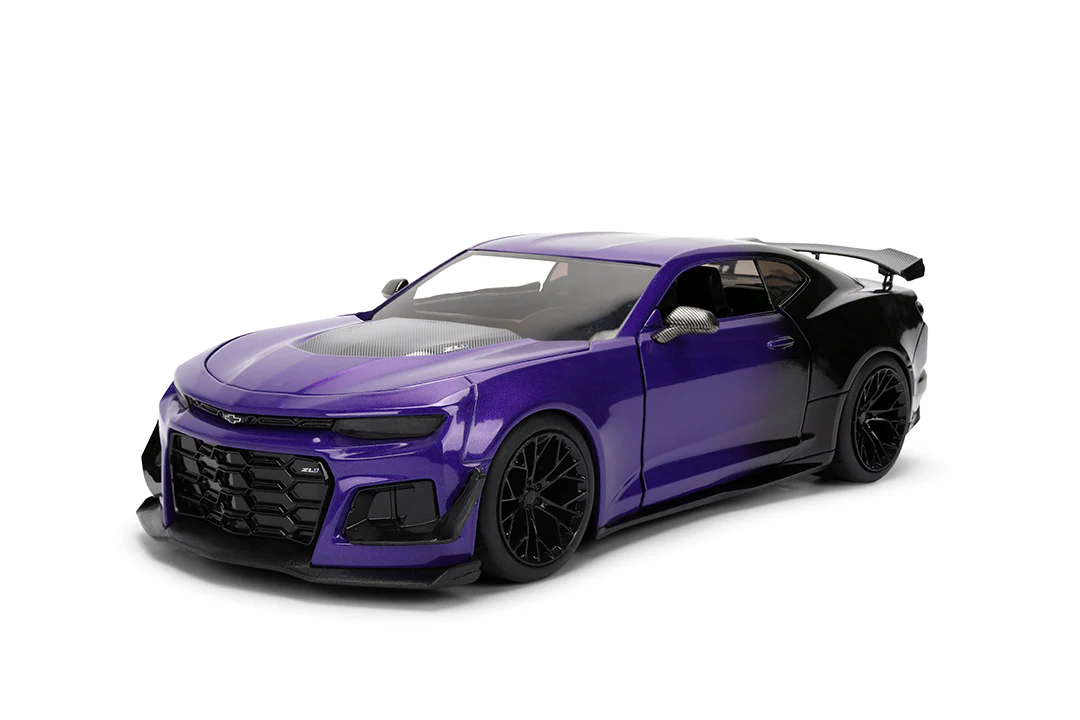 Pink Slips Autumn Spooner's Chevrolet Camaro ZL1 (Version 1), 1:24 Scale Vehicle (Wave 22) - Image 5
