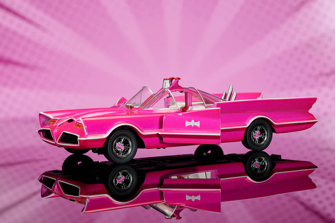 Pink Slips Batman Classic TV Series Batmobile, 1:24 Scale Vehicle - Image 13