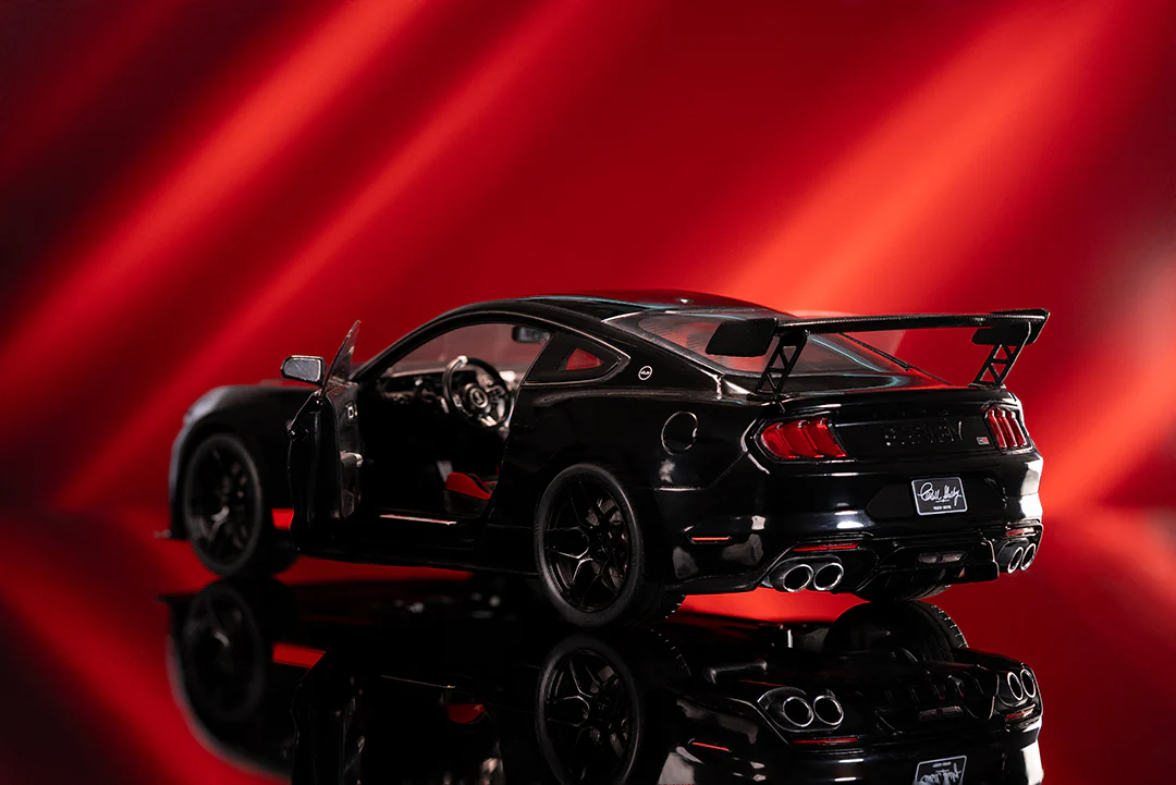 Pink Slips Ford Shelby GT-500 Code Red, 1:18 Scale Vehicle (Wave 4) - Image 18
