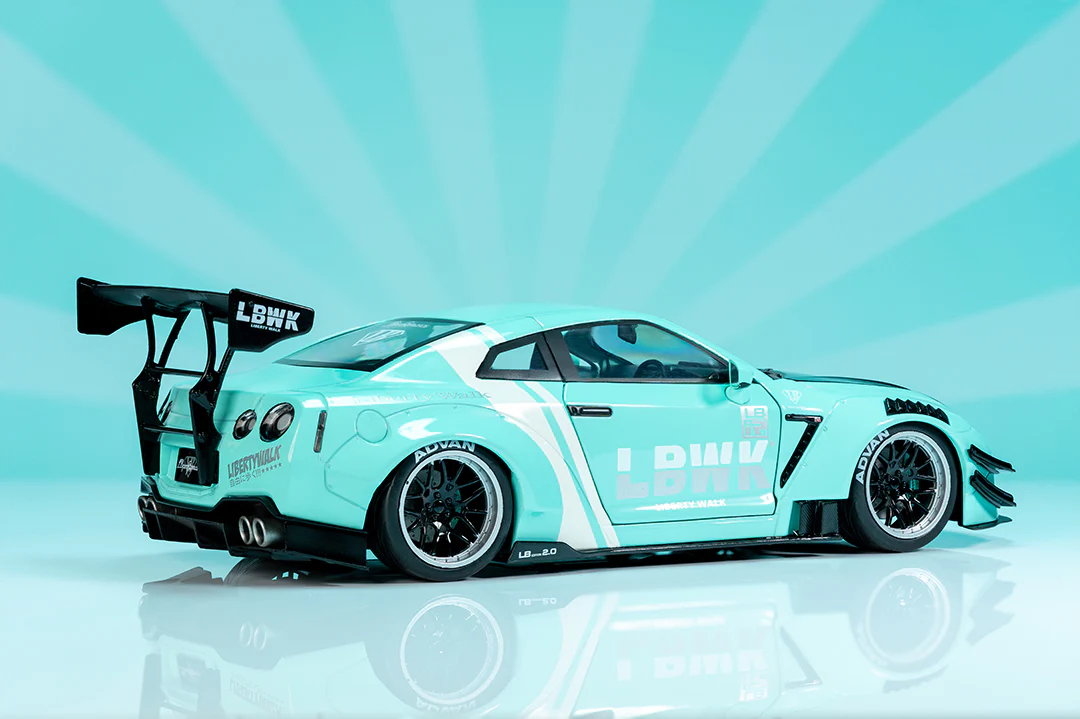 Pink Slips Nissan GT-R (R35) Liberty Walk, 1:18 Scale Vehicle (Wave 3) - Image 15
