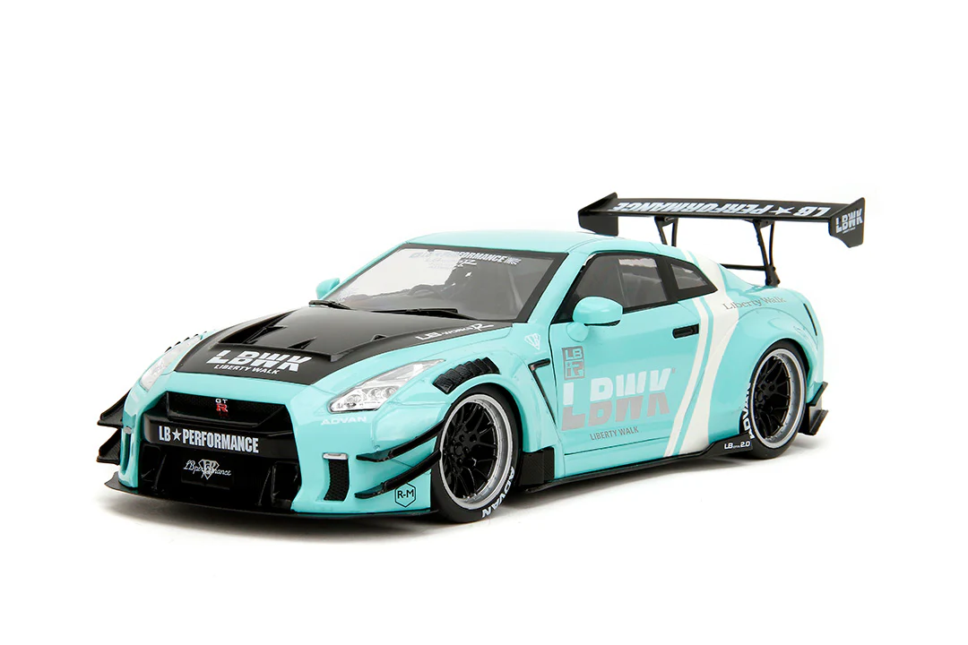 Pink Slips Nissan GT-R (R35) Liberty Walk, 1:18 Scale Vehicle (Wave 3) - Image 5