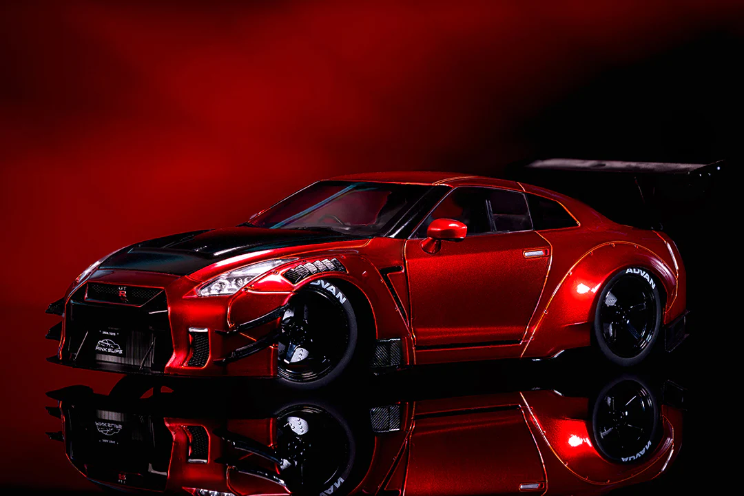 Pink Slips Nissan GT-R (R35) Liberty Walk, 1:18 Scale Vehicle (Wave 5)