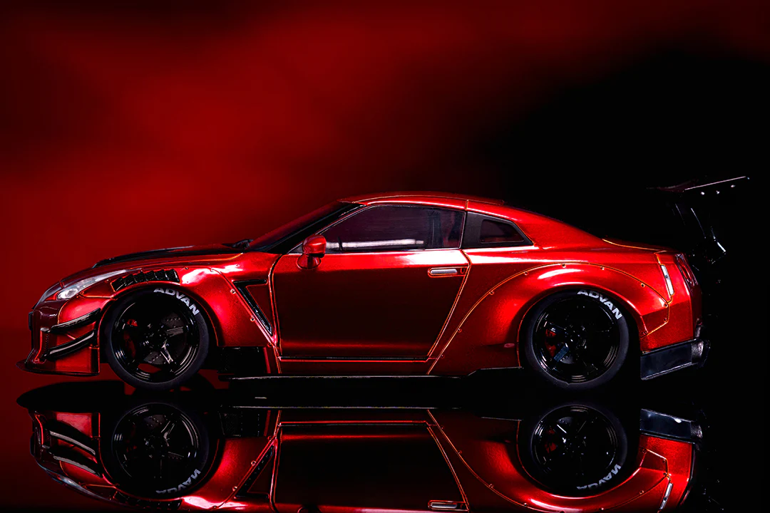 Pink Slips Nissan GT-R (R35) Liberty Walk, 1:18 Scale Vehicle (Wave 5) - Image 12