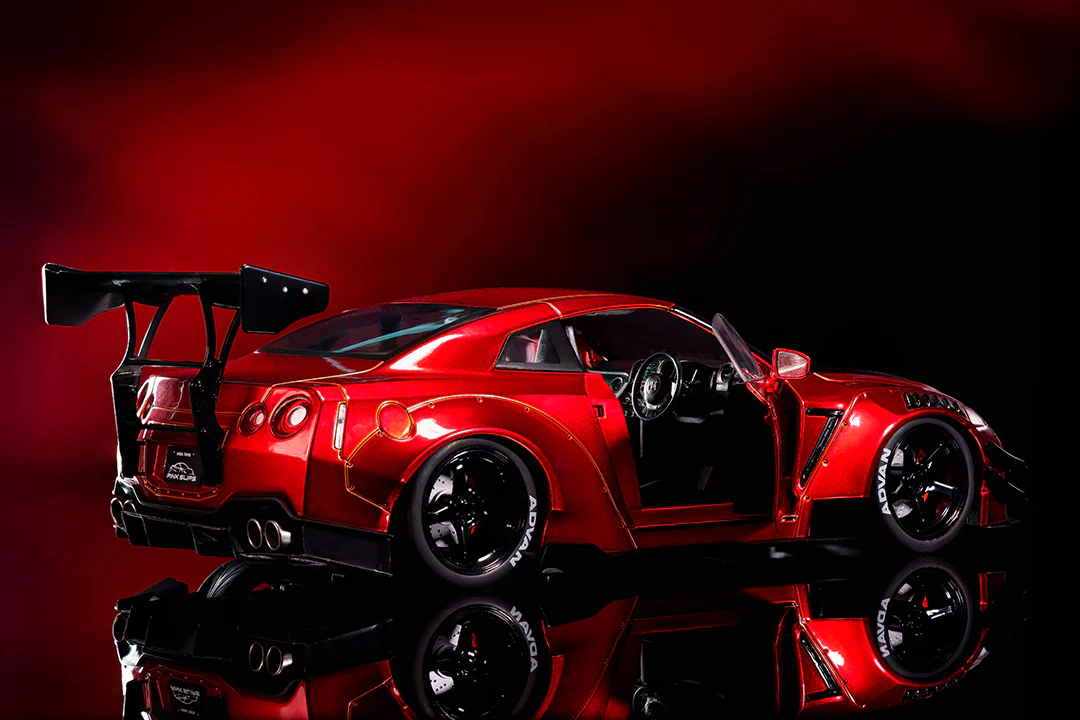 Pink Slips Nissan GT-R (R35) Liberty Walk, 1:18 Scale Vehicle (Wave 5) - Image 15