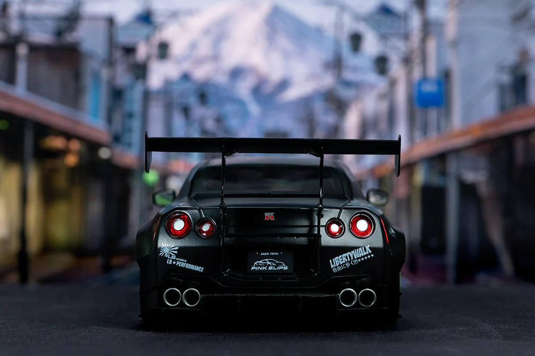 Pink Slips Nissan GT-R (R35) Liberty Walk, 1:18 Scale Vehicle (Wave 1) - Image 11