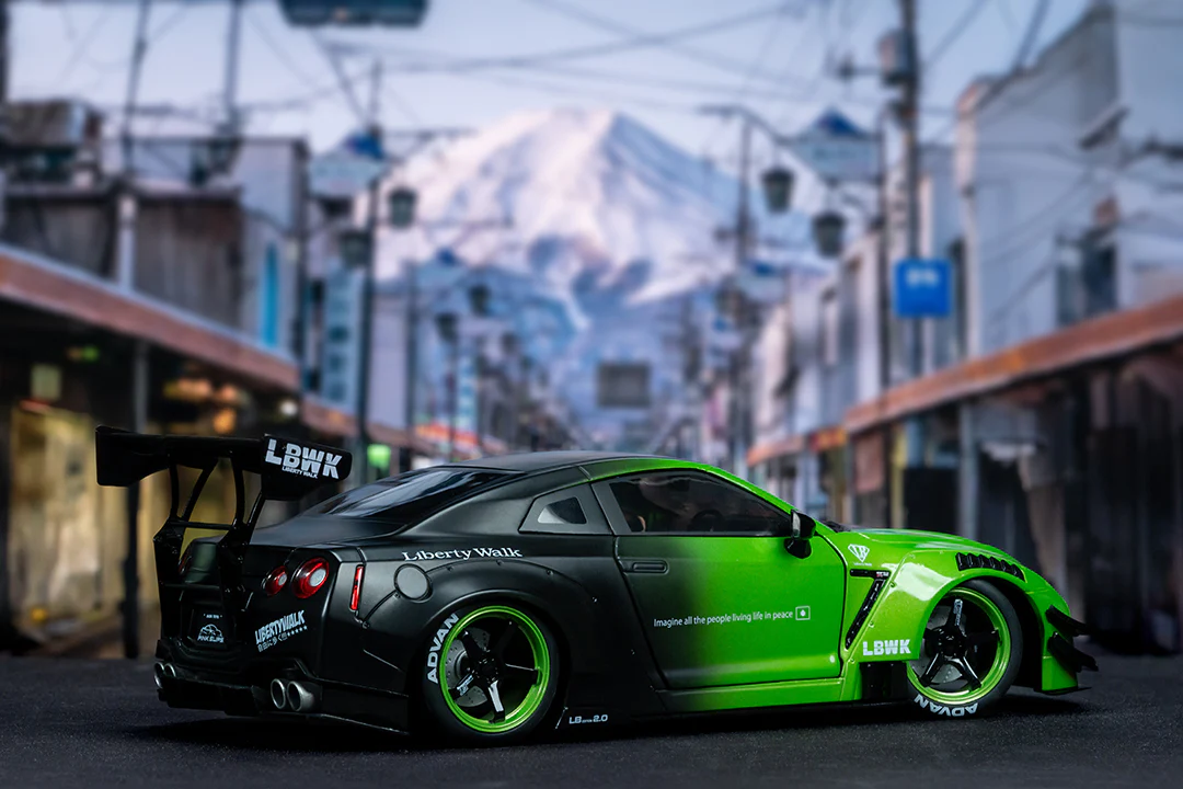 Pink Slips Nissan GT-R (R35) Liberty Walk, 1:18 Scale Vehicle (Wave 1) - Image 12