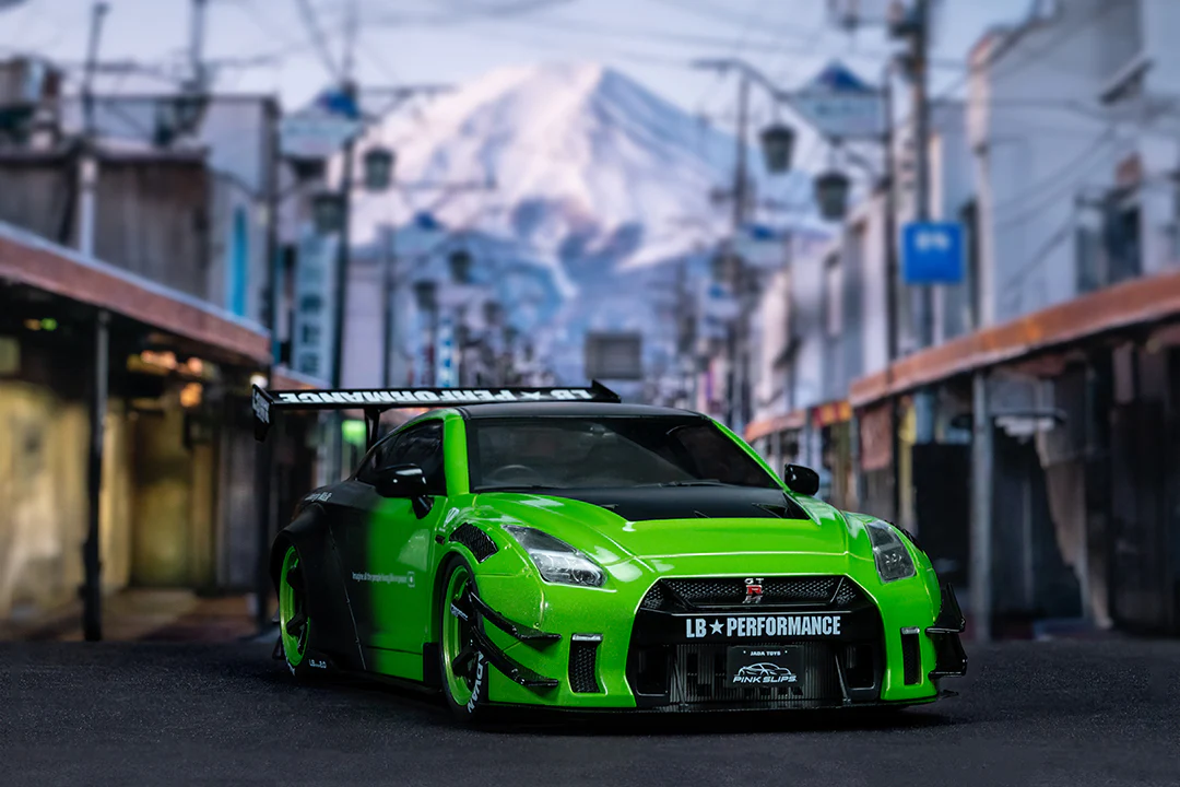 Pink Slips Nissan GT-R (R35) Liberty Walk, 1:18 Scale Vehicle (Wave 1) - Image 14