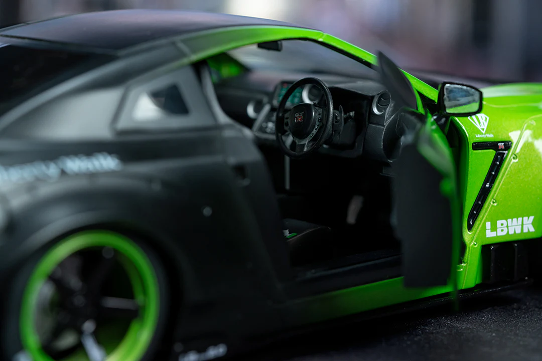 Pink Slips Nissan GT-R (R35) Liberty Walk, 1:18 Scale Vehicle (Wave 1) - Image 18