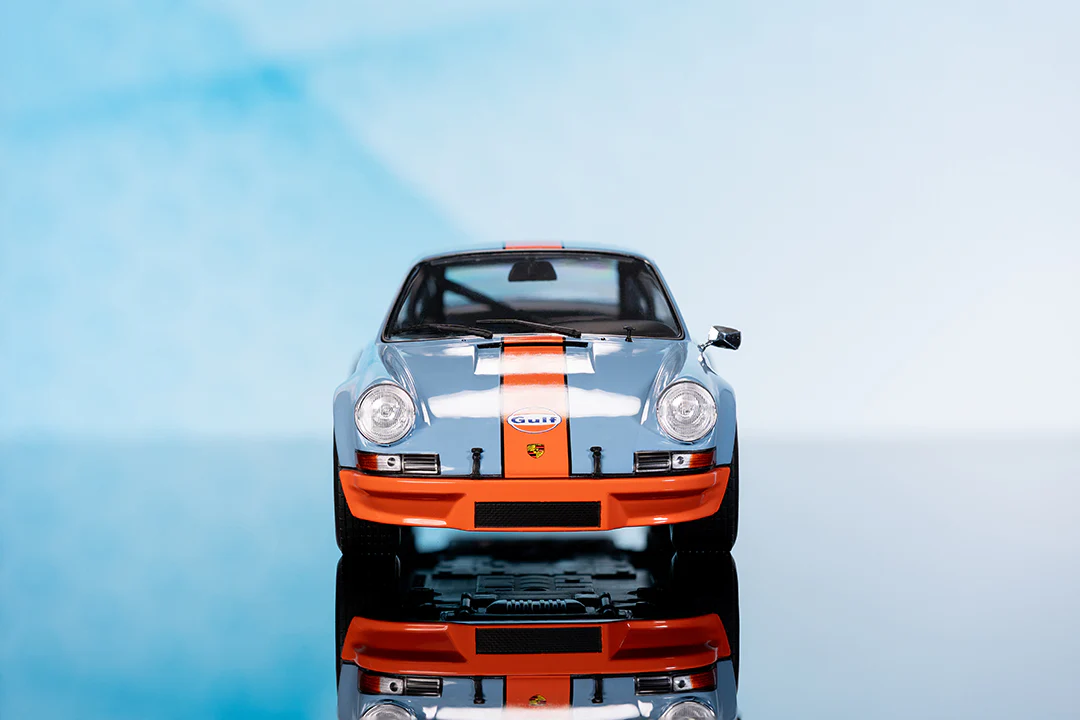 Pink Slips Porsche 911 RSR Gulf 1, 1:18 Scale Vehicle (Wave 4) - Image 17