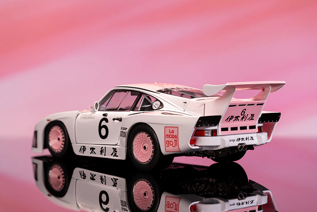 Pink Slips Porsche 935 K3 1000KM Suzuka 1981, 1:18 Scale Vehicle (Wave 4) - Image 13