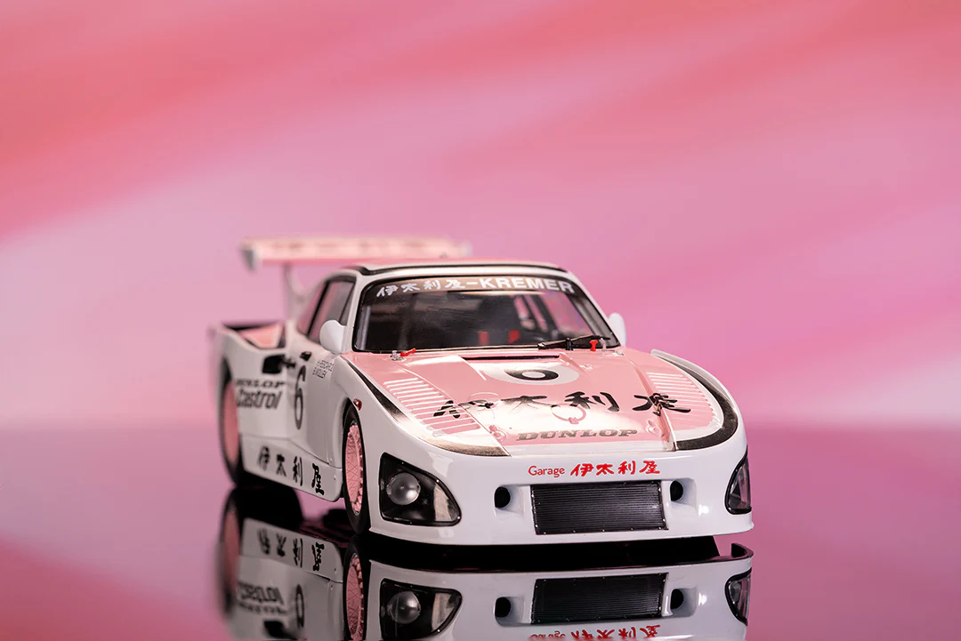 Pink Slips Porsche 935 K3 1000KM Suzuka 1981, 1:18 Scale Vehicle (Wave 4) - Image 16