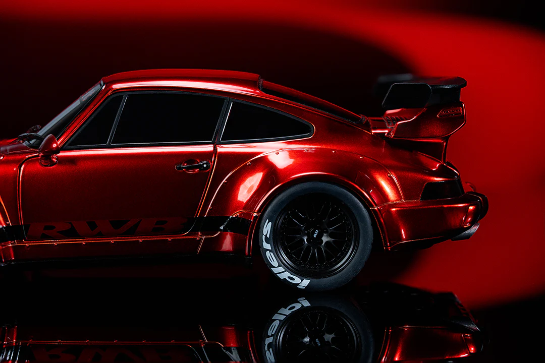Pink Slips RWB / RAUH-Welt BEGRIFF, 1:18 Scale Vehicle (Wave 1) - Image 17