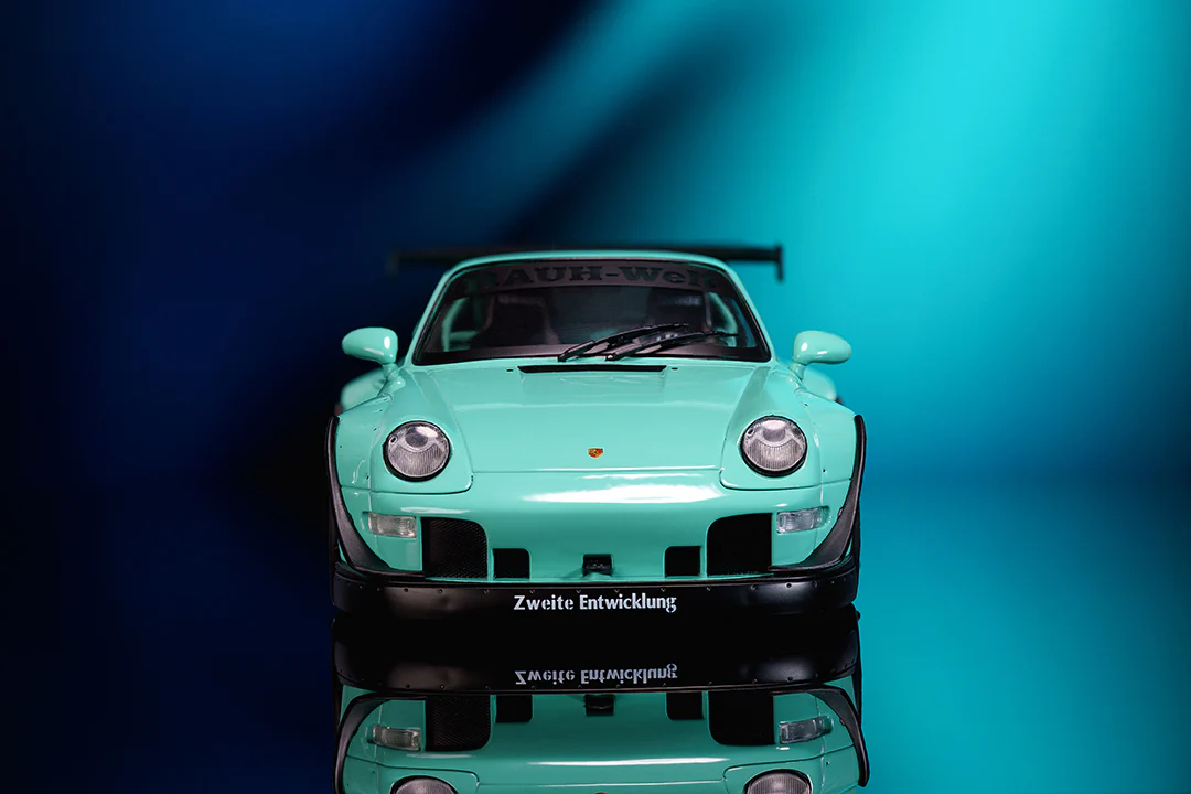 Pink Slips RWB / RAUH-Welt BEGRIFF Kei Kishi, 1:18 Scale Vehicle (Wave 5) - Image 18