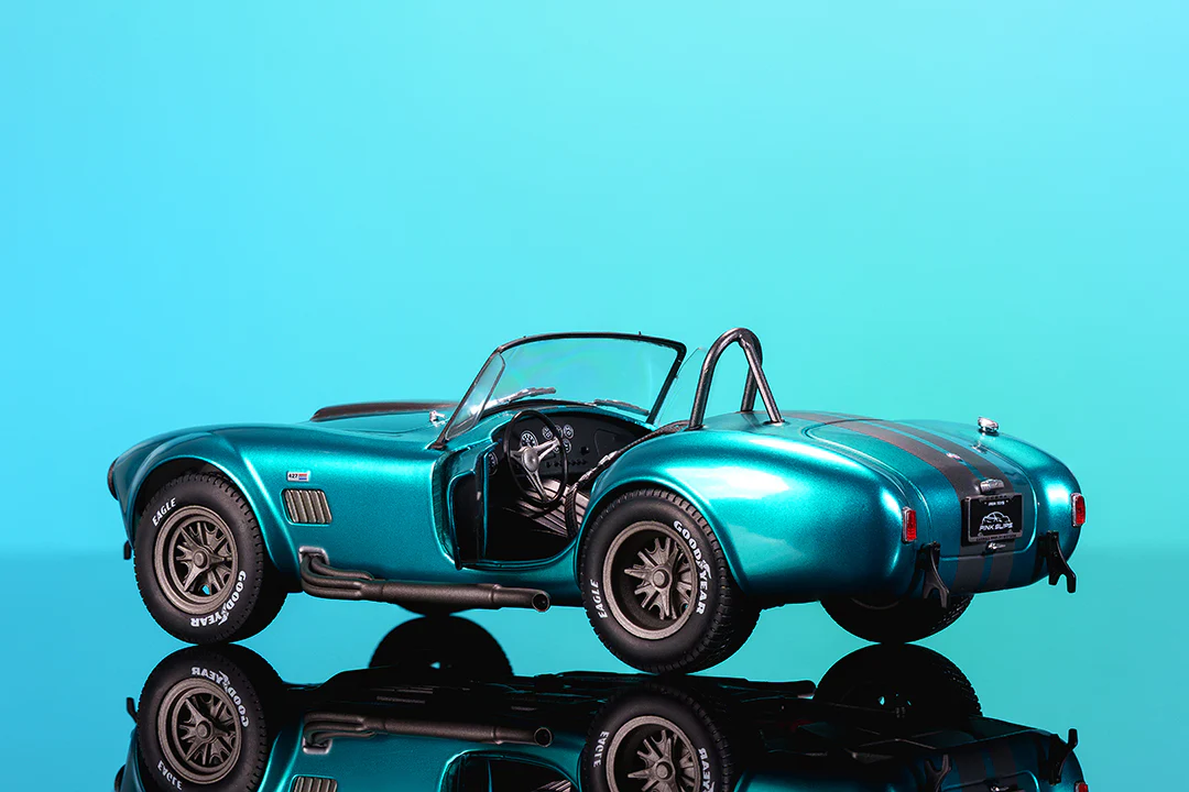 Pink Slips Shelby Cobra 427, 1:18 Scale Vehicle (Wave 6) - Image 14