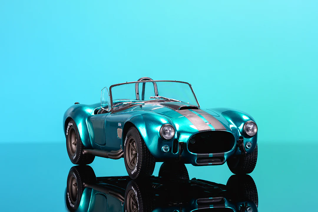 Pink Slips Shelby Cobra 427, 1:18 Scale Vehicle (Wave 6) - Image 17