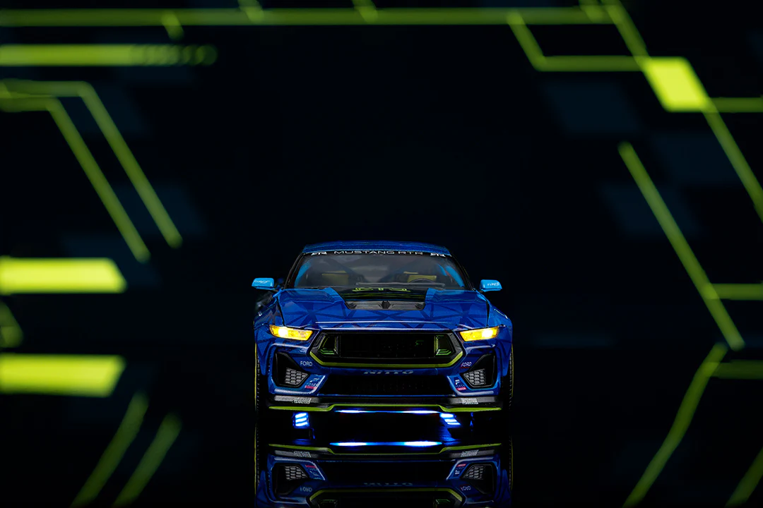 RTR Vehicles Vaughn Gittin Jr. 2024 Ford Mustang RTR, 1:24 Scale Vehicle - Image 16