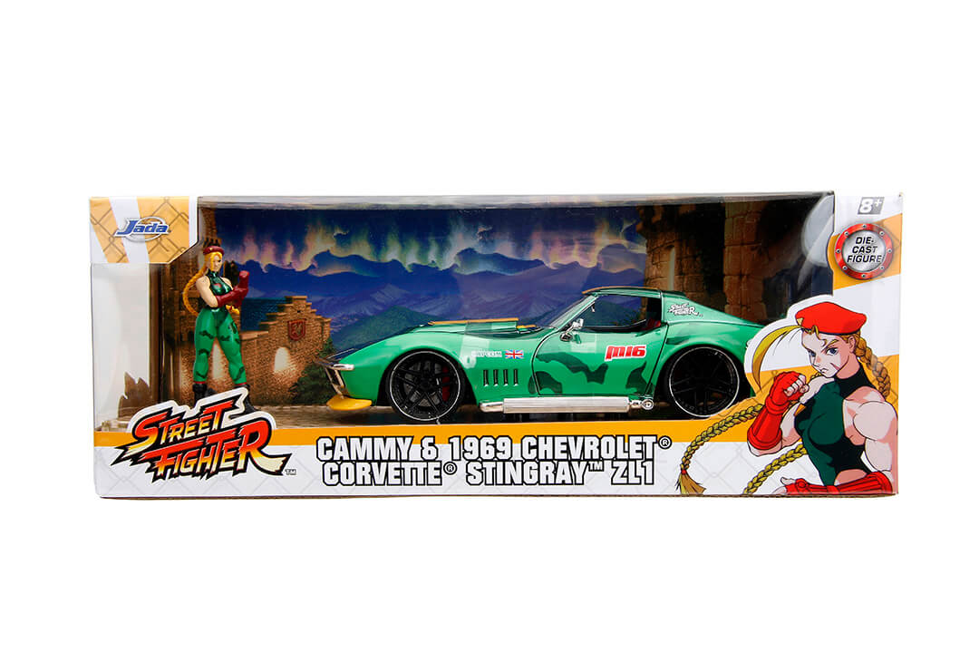 Street Fighter, Cammy & 1969 Chevrolet Corvette Stingray, 1:24 Scale Vehicle & 2.75" Figure - Image 2
