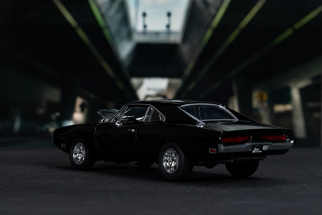 TrueSpec Fast & Furious Dom's 1970 Dodge Charger R/T, 1:24 Scale Vehicle - Image 13